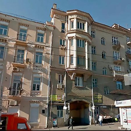 Home Hotel Apartments On Lva Tolstogo Kijev Kültér fotó