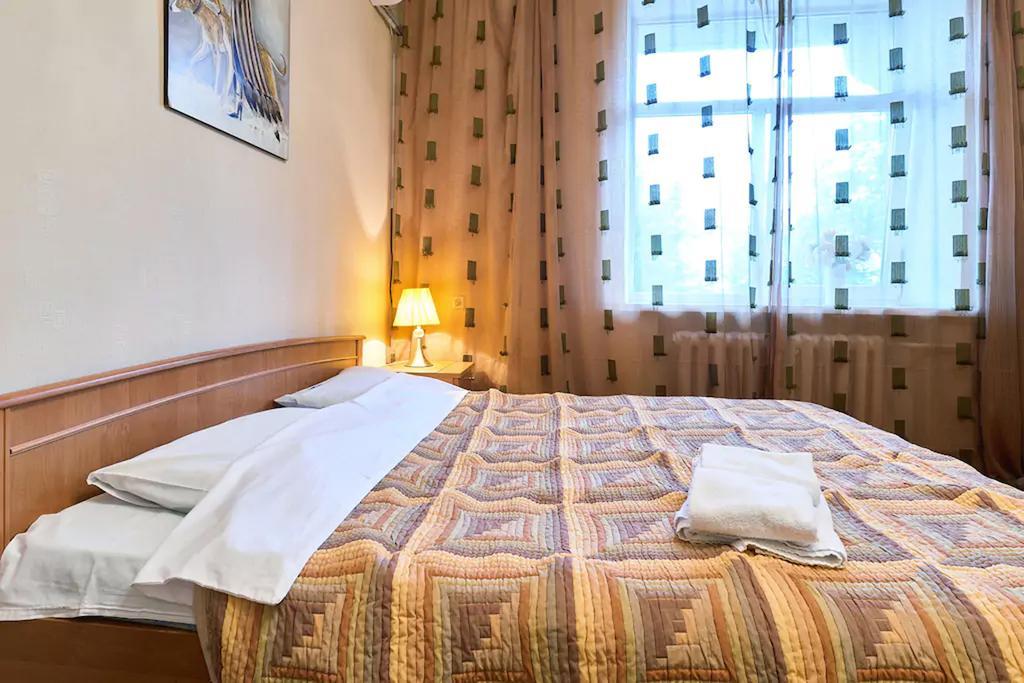Home Hotel Apartments On Lva Tolstogo Kijev Kültér fotó
